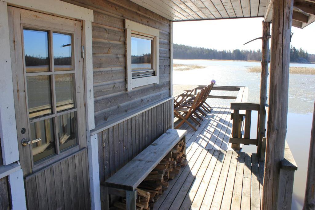 Lyhdyn Tila Hotel Kaarina Exterior photo